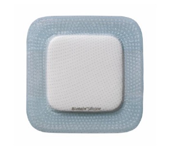 MEDICAZIONE BIATAIN IN SCHIUMA DI POLIURETANO CON BORDO ADESIVO IN SILICONE 10X20 CM 5 PEZZI - Speedyfarma.it
